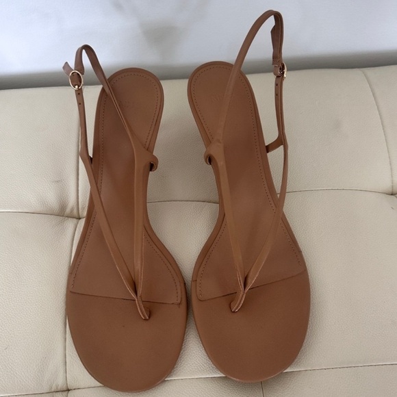 MNG Women's Brown Strappy Leather Kitten Heel
Sandals, Size 41 (US 10) - Picture 3 of 10